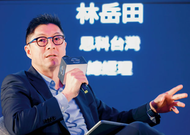 思科台灣總經理林岳田認為，AI不再只是輔助角色，而是企業營運的核心引擎，必須從基礎架構層重新設計，打造具備自主感知與即時回應能力的維運模式，才能真正發揮AI的戰略價值。