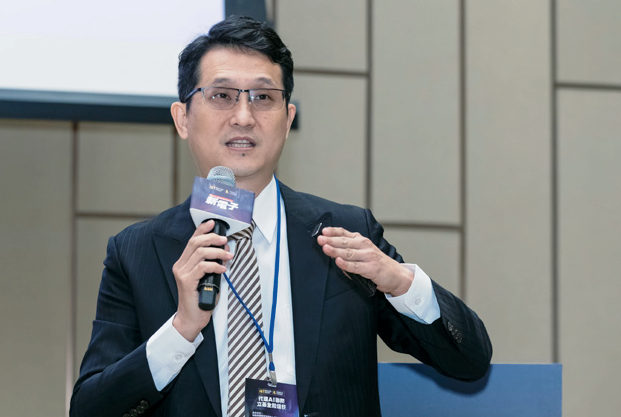 SEALSQ Taiwan業務協理陳聖凱提醒，量子破解威脅逼近，唯有硬體PQC晶片能提供物理級防護，以協助台灣產業在歐美法規轉型潮中搶得供應鏈先機。