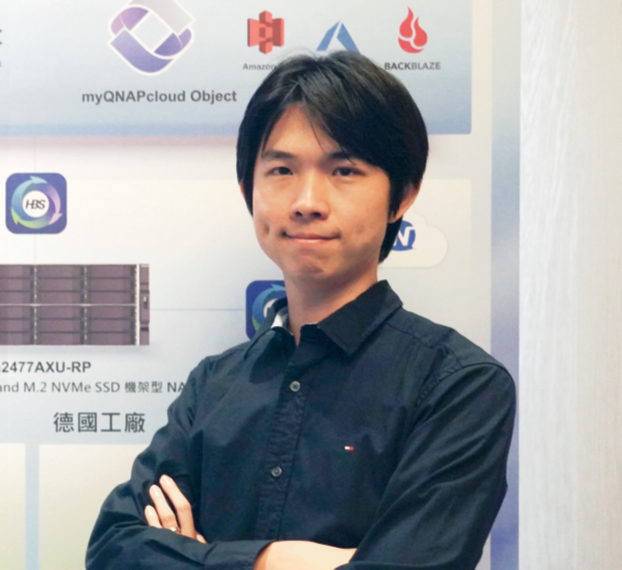 QNAP資深產品經理石鎧銘表示，以NAS為核心打造穩定高可用的資料架構，串聯MES與AI，確保智慧製造不中斷並提升效率與合規性。