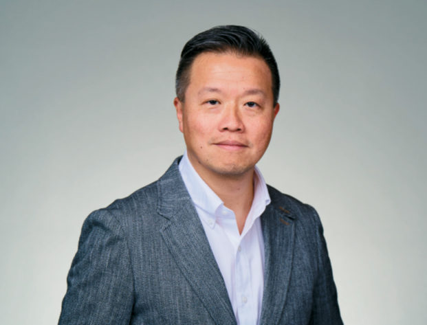 SailPoint香港、台灣與澳門總經理戴健慶建議，IT管理者可從經濟價值與風險減控的角度與企業高層溝通，有助於IAM專案獲得足夠授權與橫向協調，進一步推動全組織的數位治理與資安韌性。
