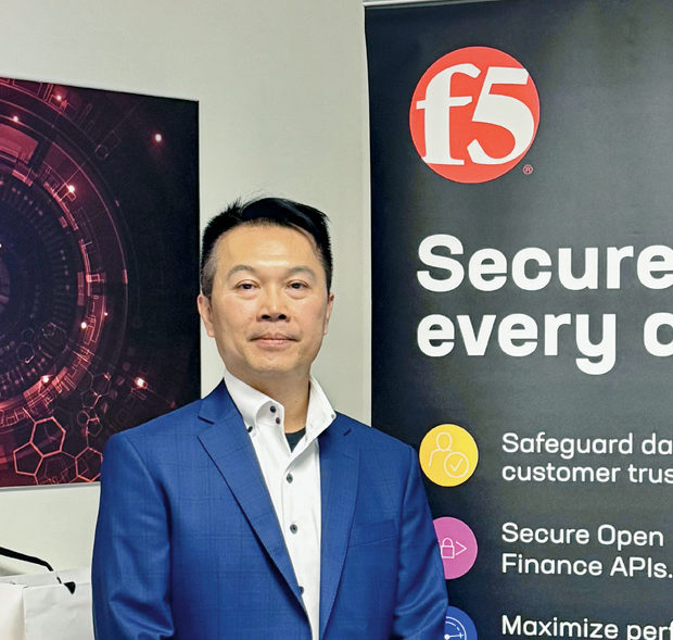 F5台灣區總經理林志方指出,在AI應用高度自動化與API密集呼叫的環境中,企業必須以平台化方式同時兼顧應用交付的穩定性與治理可控性,才能支撐長期的營運韌性。